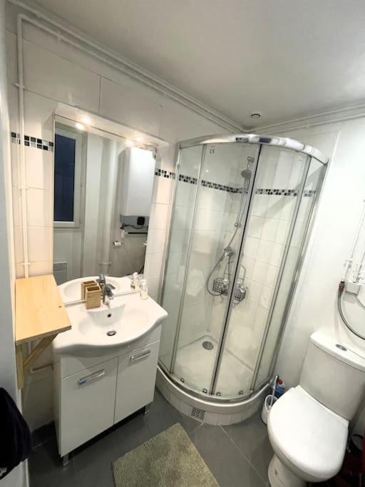 Paris: Appartement Batignolles Esterno foto